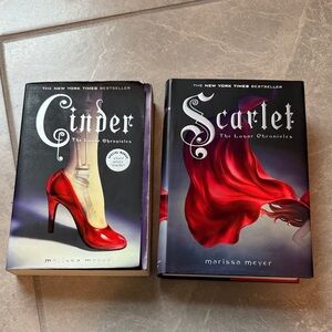 Cinder & Scarlet book set